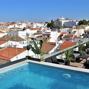 Authentic Hotell